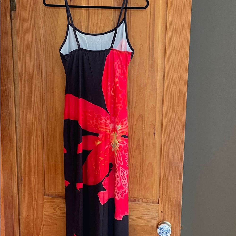 M.   Alluring Black Maxi Dress with Large Hot Pink Floral Print - Picture 2 of 3